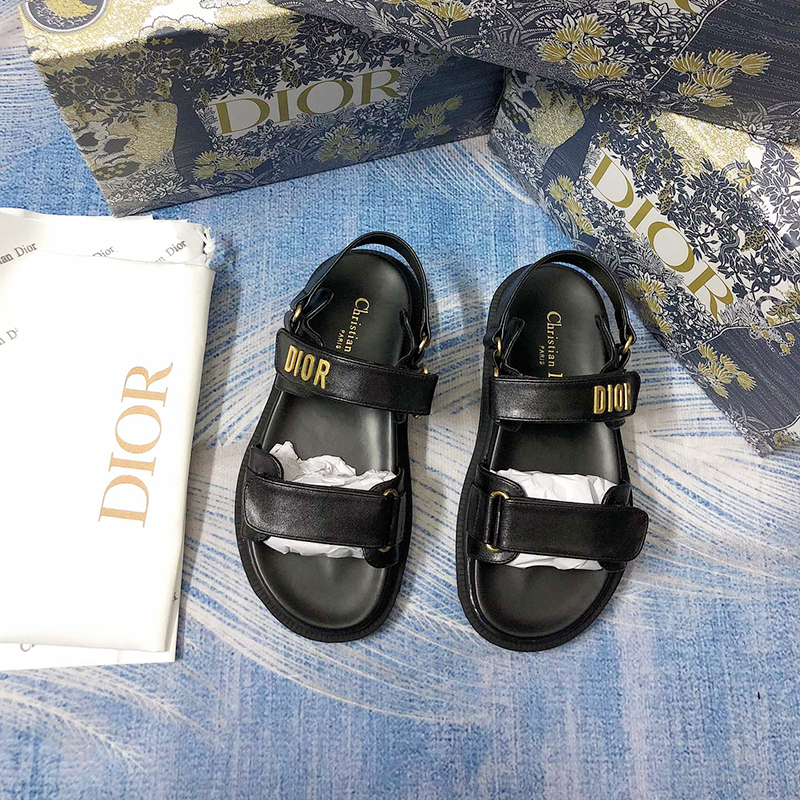 ファッショナブルなクールな靴1