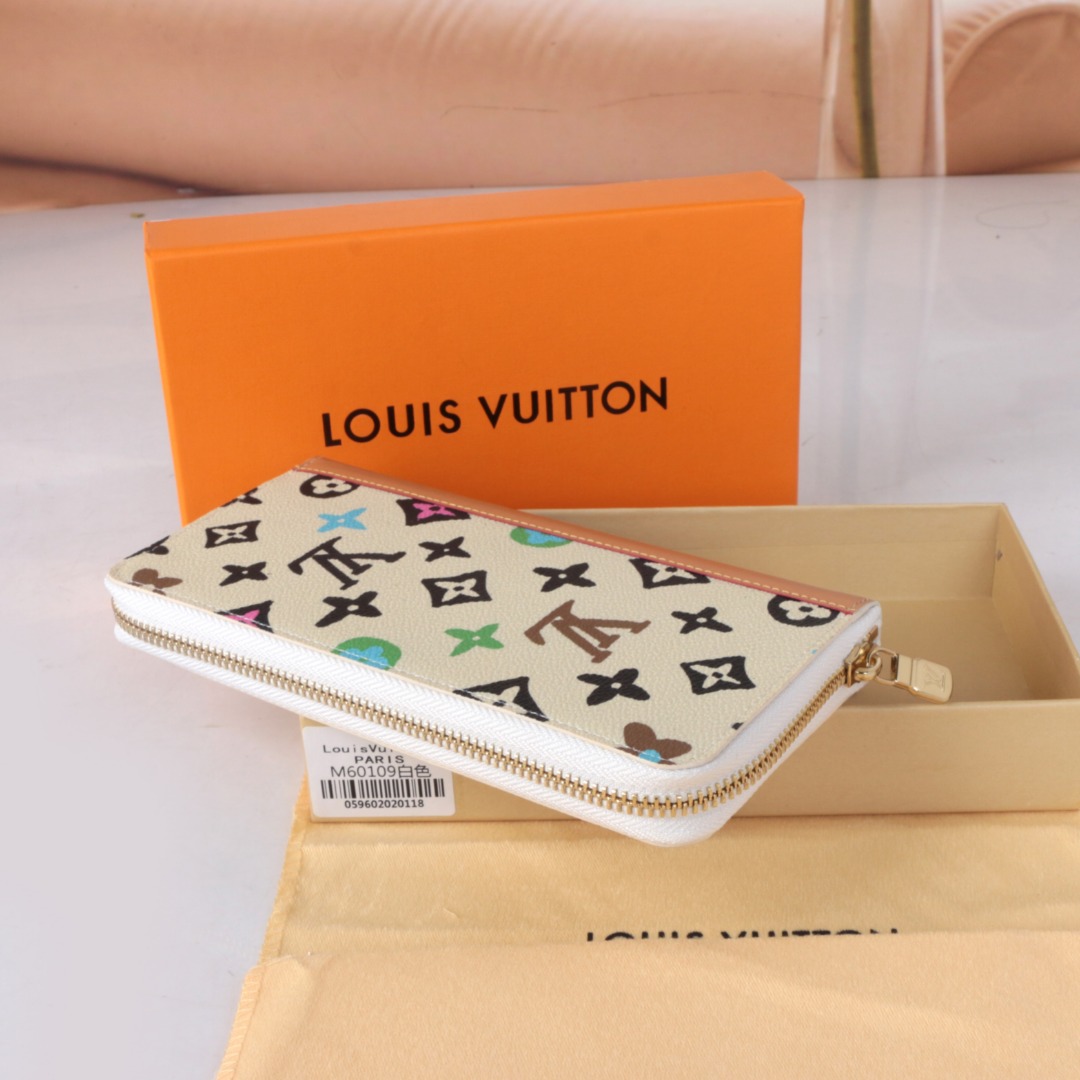 LV Louis Vuitton 新作財布です 38 zm 95521