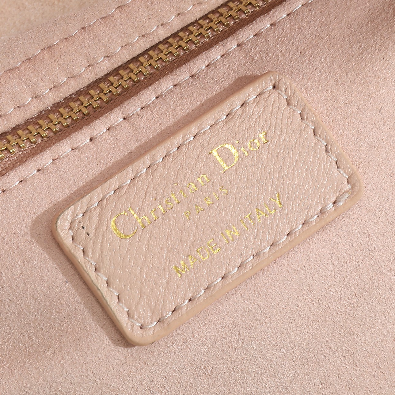 Lady Dior バッグ ミニ